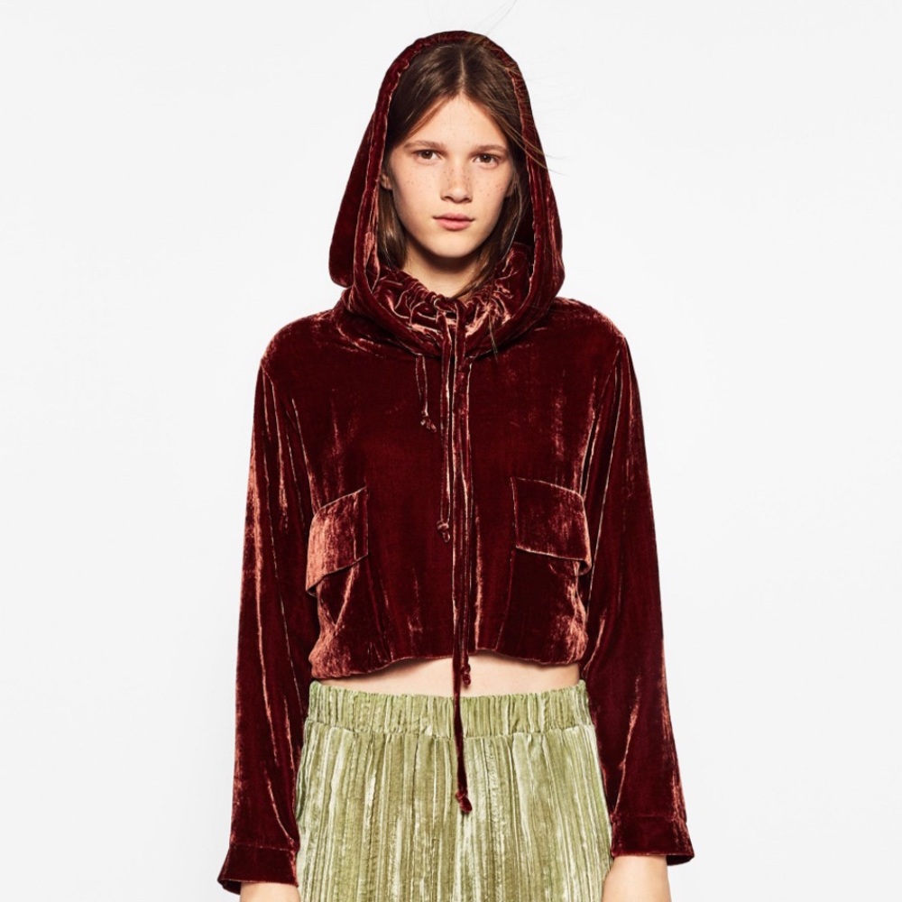 Luxe ZARA Red Burgundy Velvet Hoodie Pullover Sweatshirt - Picture 1 of 5